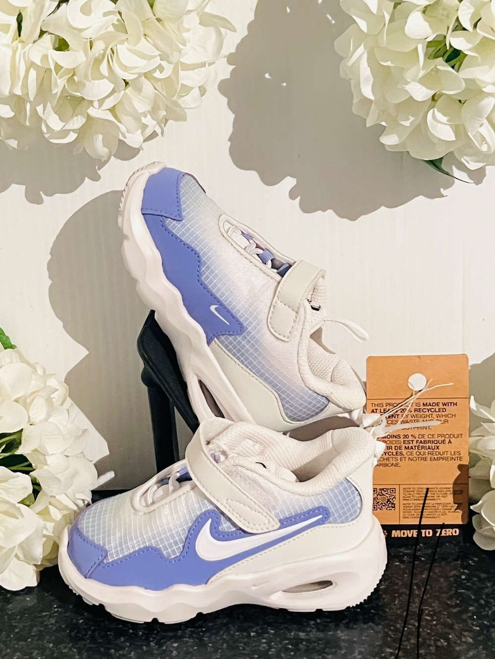 Nike Kids' Air Max Sneaker New SZ-7 Walker purple/white